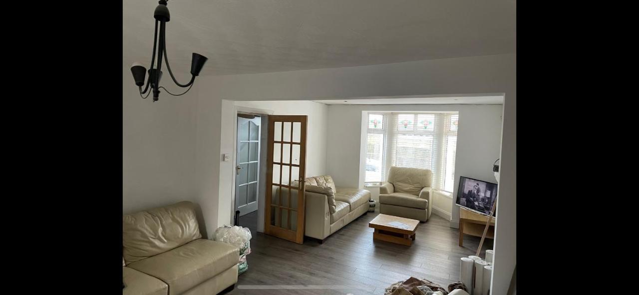 Вілла Enfield Street House Behind Portstewart Promenade With Partial Sea View From Front 3 Bed Sleeps 7 Екстер'єр фото